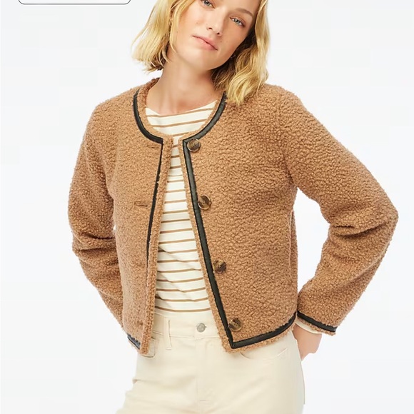 BNWT Petite cropped sherpa lady jacket - Picture 2 of 5